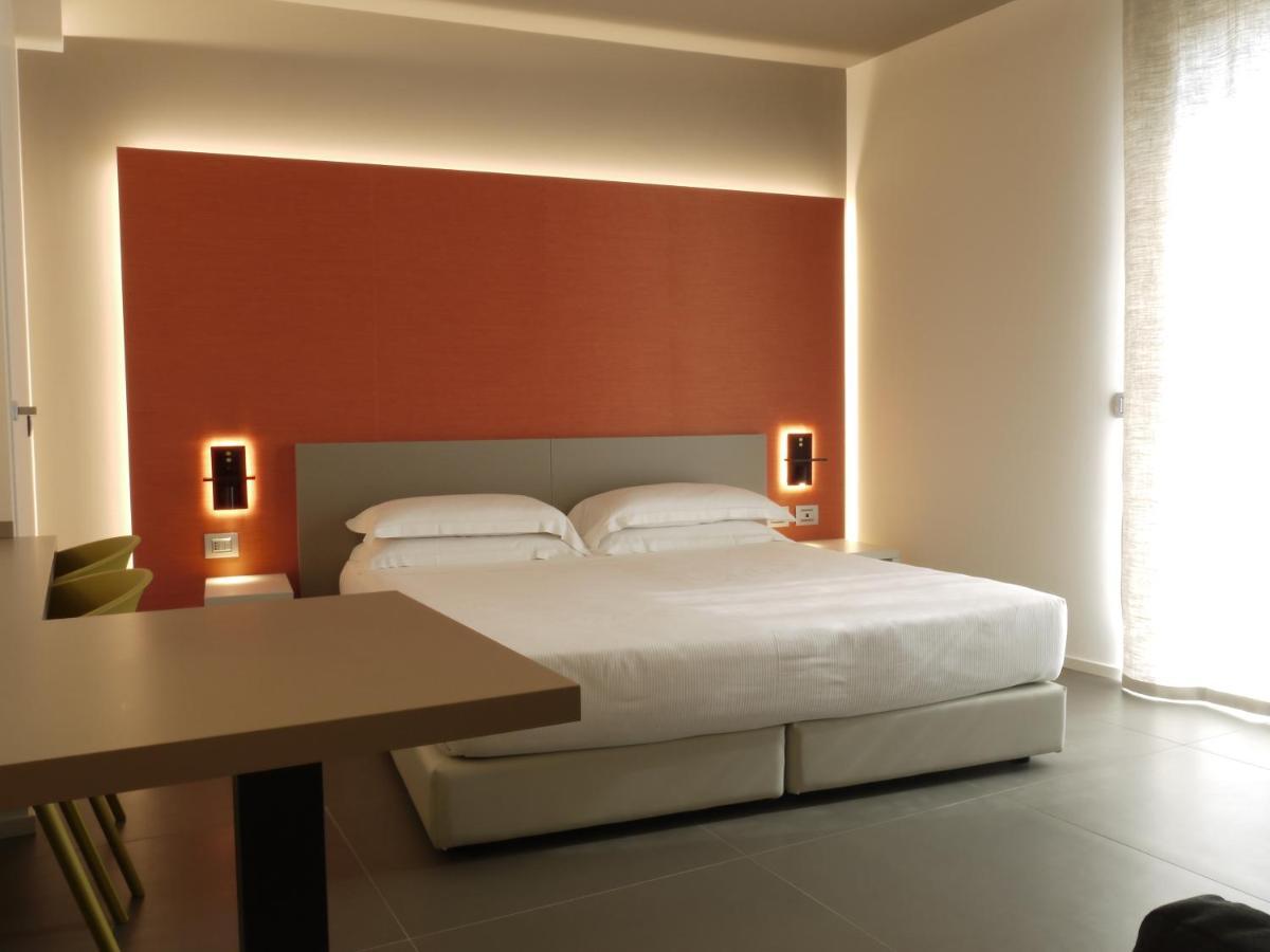 Rb Del Teatro&Apartaments Imola Ngoại thất bức ảnh