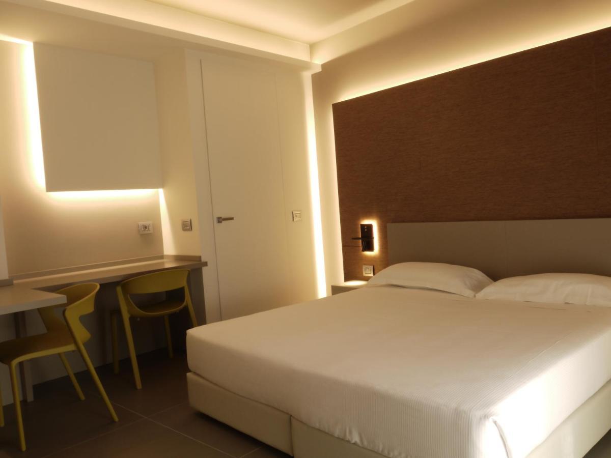 Rb Del Teatro&Apartaments Imola Ngoại thất bức ảnh
