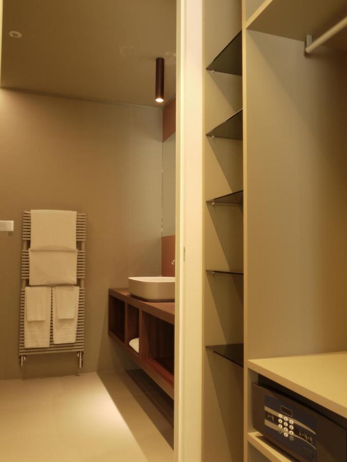 Rb Del Teatro&Apartaments Imola Ngoại thất bức ảnh