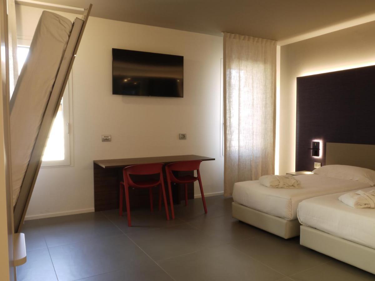 Rb Del Teatro&Apartaments Imola Ngoại thất bức ảnh