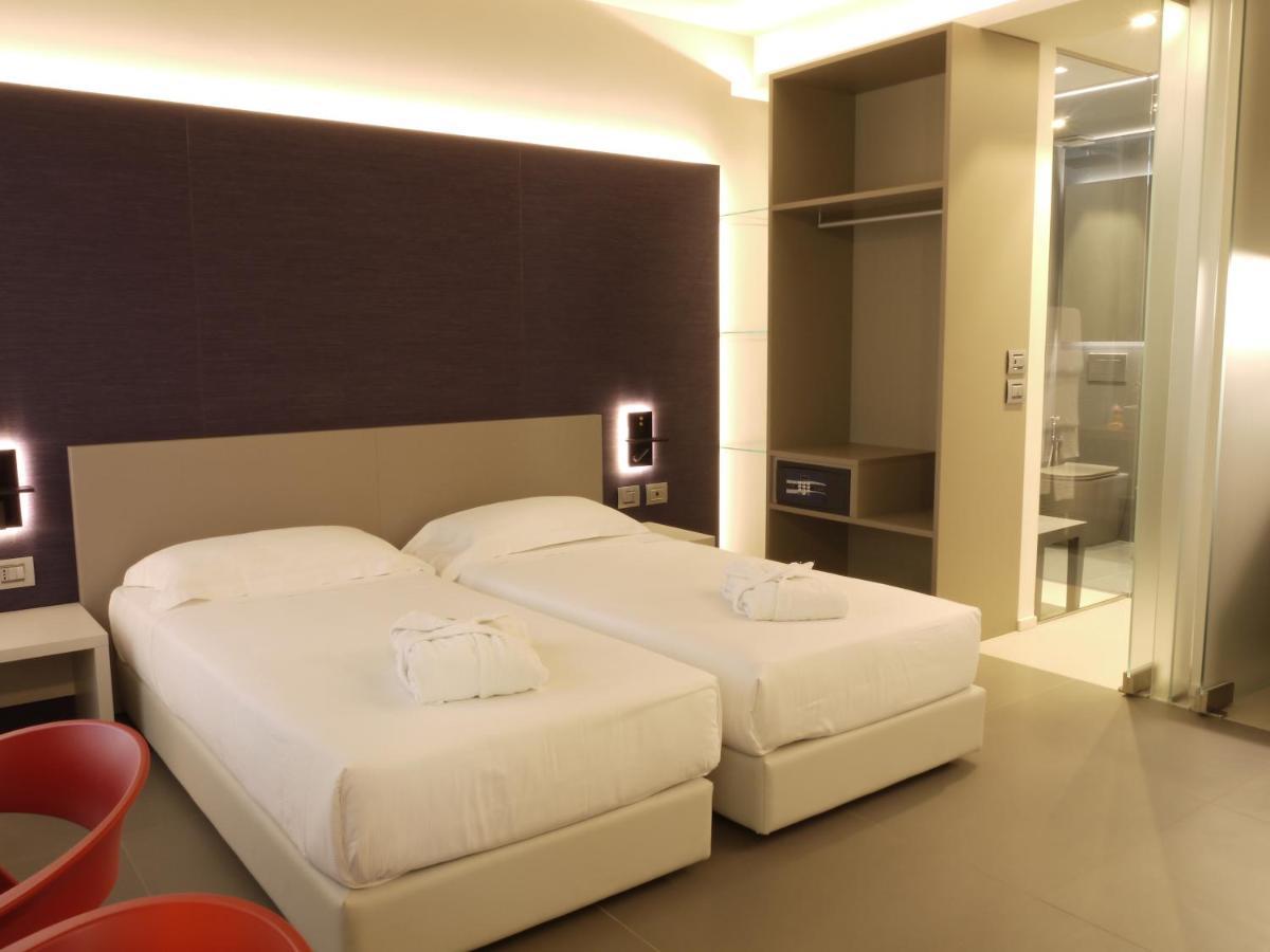 Rb Del Teatro&Apartaments Imola Ngoại thất bức ảnh