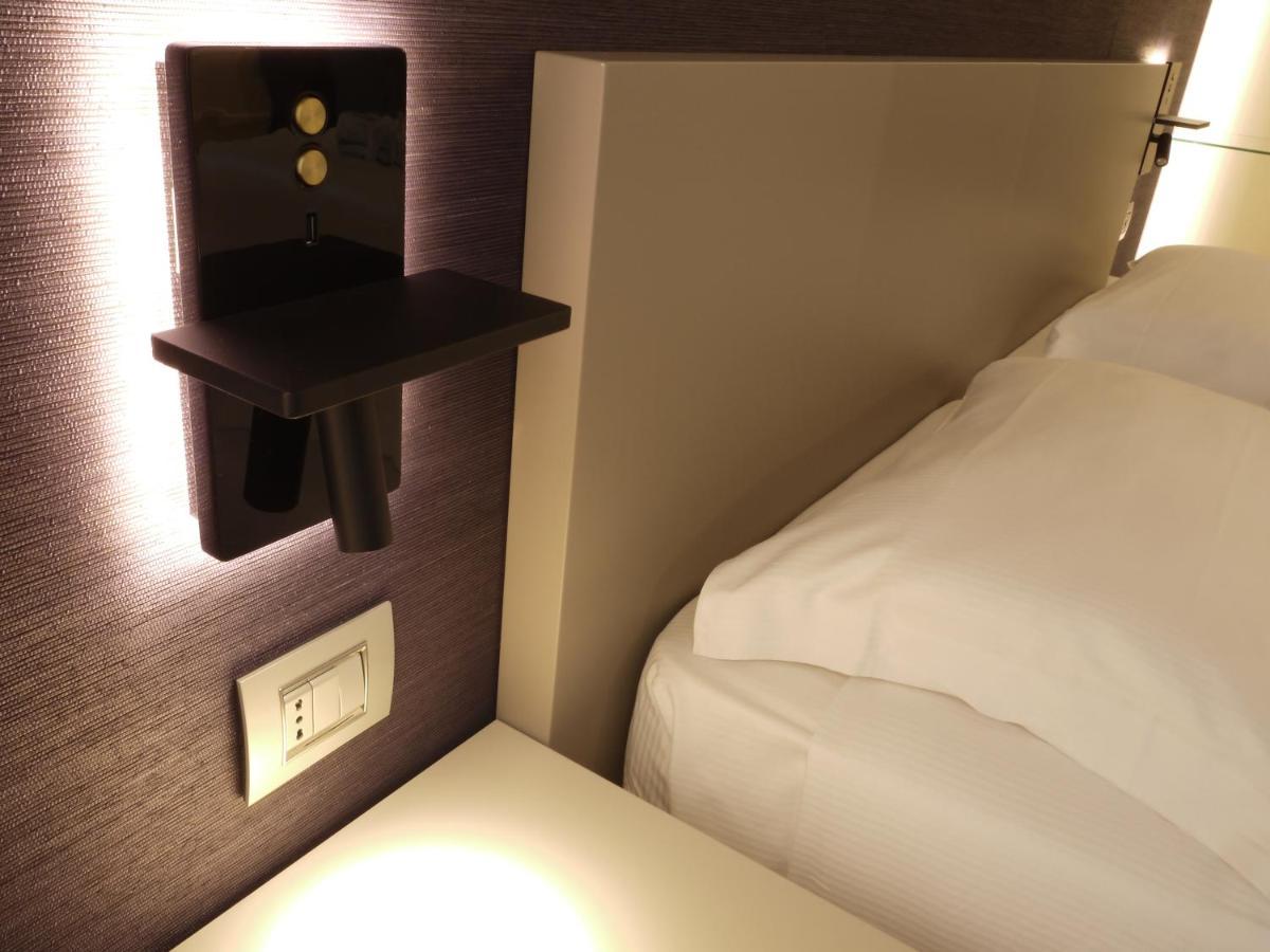 Rb Del Teatro&Apartaments Imola Ngoại thất bức ảnh